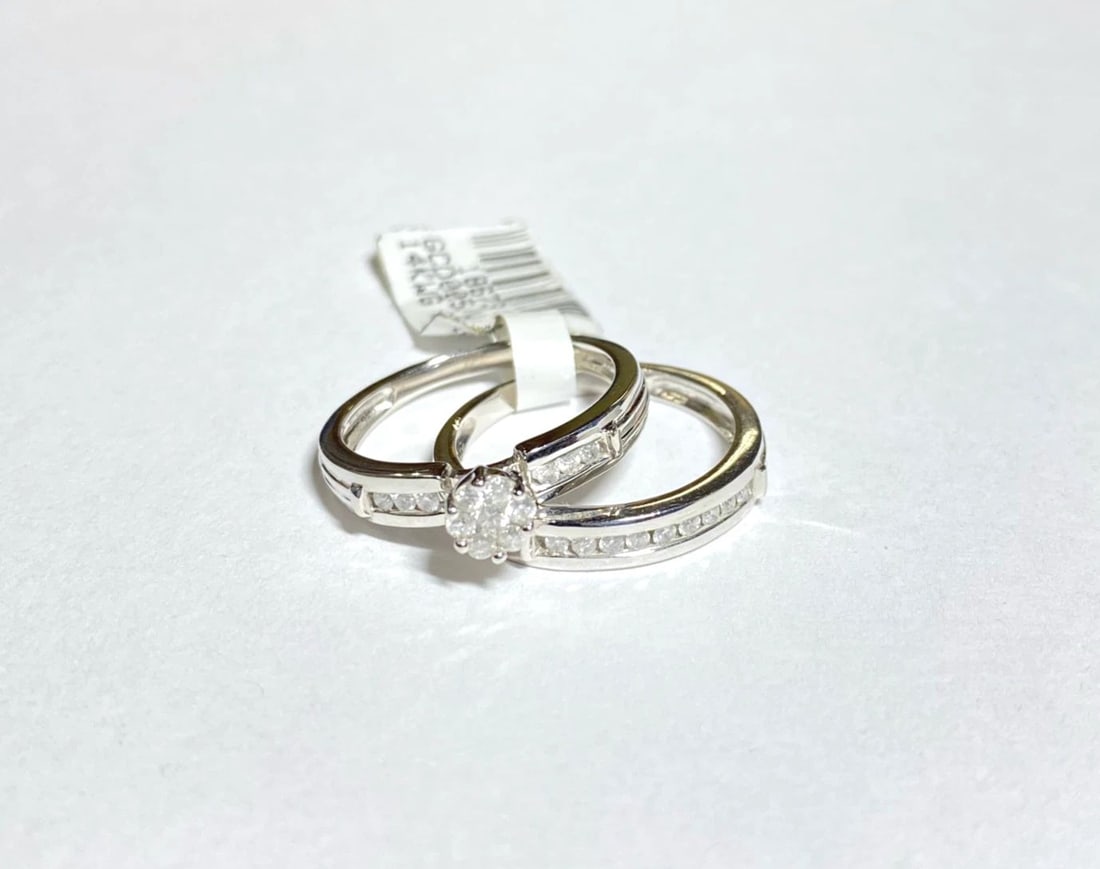 14K WHITE GOLD WEDDING RING SET WITH 0.33CTS OF DIAMONDS SIZE: 6.75 5.2G (1 of 2)