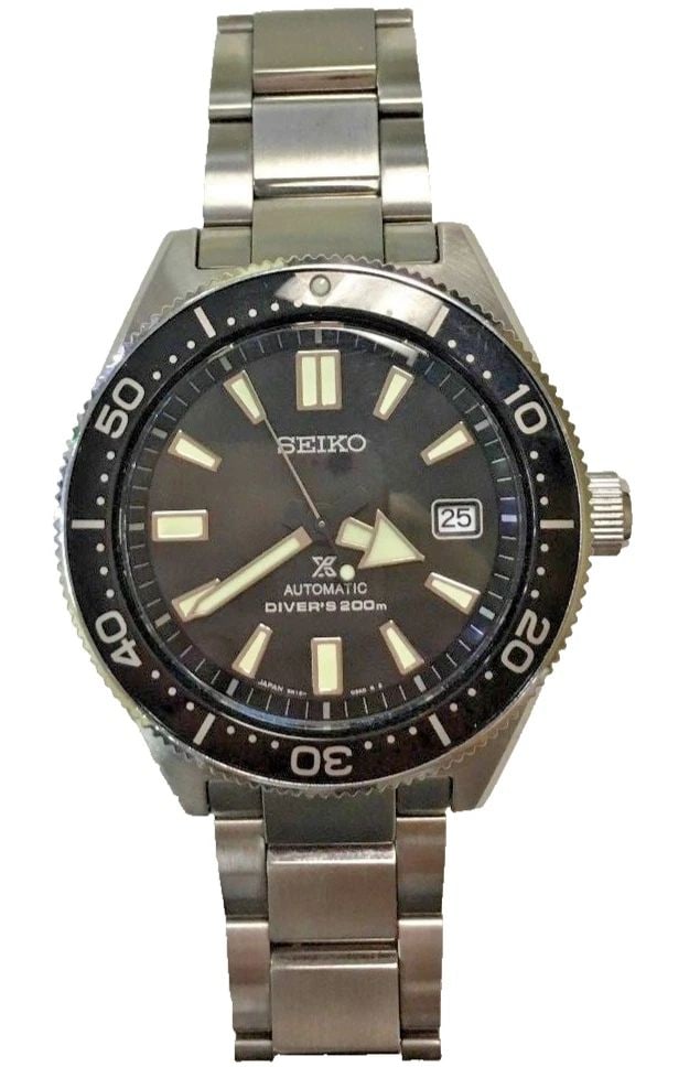 SEIKO 6R15-03W0, STAINLESS STEEL, AUTOMATIC MEN'S DIVER'S WATCH (1 of 2)