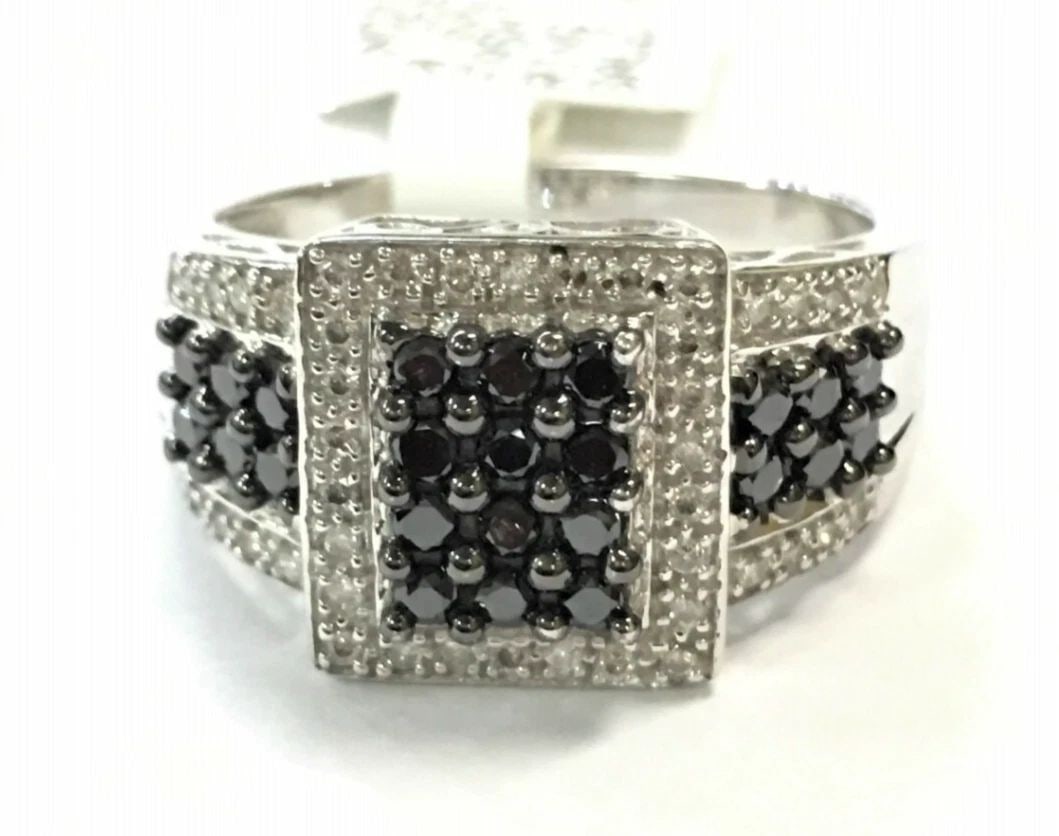 14K WHITE GOLD RING WITH BLACK & WHITE DIAMONDS SIZE: 6.75 4.2G (1 of 2)