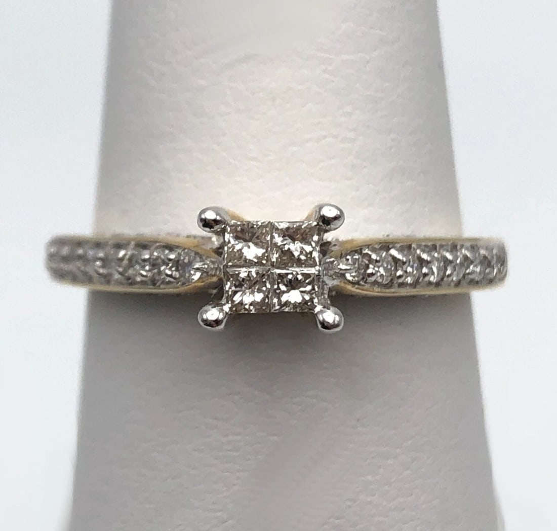 14K GOLD RING SQUARE HEAD, 0.50CTS OF DIAMONDS SIZE: 7.25 2.7G: 14k Gold Ring Square Head, 0.50cts of Diamonds Condition: Never worn. New with tags. Material: 14k Yellow Gold Ring Size: 7.25 Weight: 2.7 grams Top Width: 5.2mm Bottom Width: 1.8mm Stone Info: round