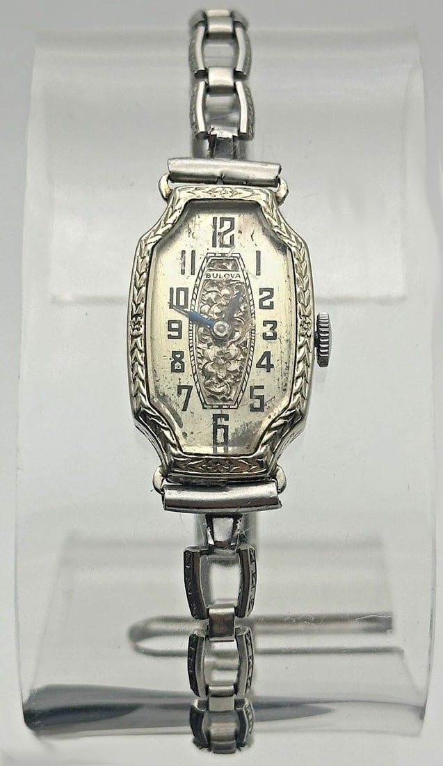 1920'S VINTAGE BULOVA WATCH WITH 19K WHITE GOLD CASE ( NOT WORKING, AS IS ): 1920's Vintage BULOVA Watch with 19k White Gold Case You are bidding on a 1920's Vintage BULOVA Watch with 19k White Gold Case. The piece has been fully checked and inspected by our in house Jewelers