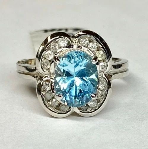 14K WHITE GOLD RING WITH 0.39CTS OF DIAMONDS AND 2.10CT BLUE TOPAZ SIZE: 7.25 (1 of 2)