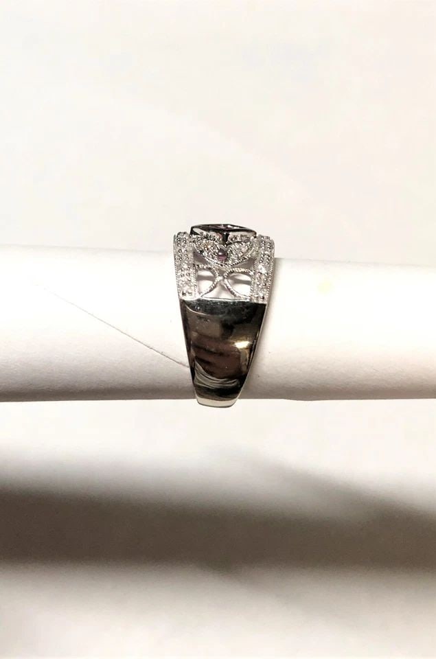 14K WHITE GOLD LEAFY STYLE RING, NATURAL RUBIES, 0.20CTS OF DIAMONDS SIZE: 6.5 - 2