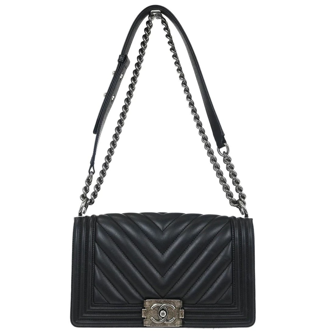 BOY CHANEL BLACK LAMBSKIN CHEVRON MEDIUM SHOULDER BAG: BOY CHANEL BLACK LAMBSKIN CHEVRON MEDIUM SHOULDER BAG Boy Chanel Medium Shoulder Bag Description OUTSIDE: A: GOOD CONDITION!! Scuffs. INSIDE: A: GOOD CONDITION!! Scuffs. Dirt. S : New or new without a