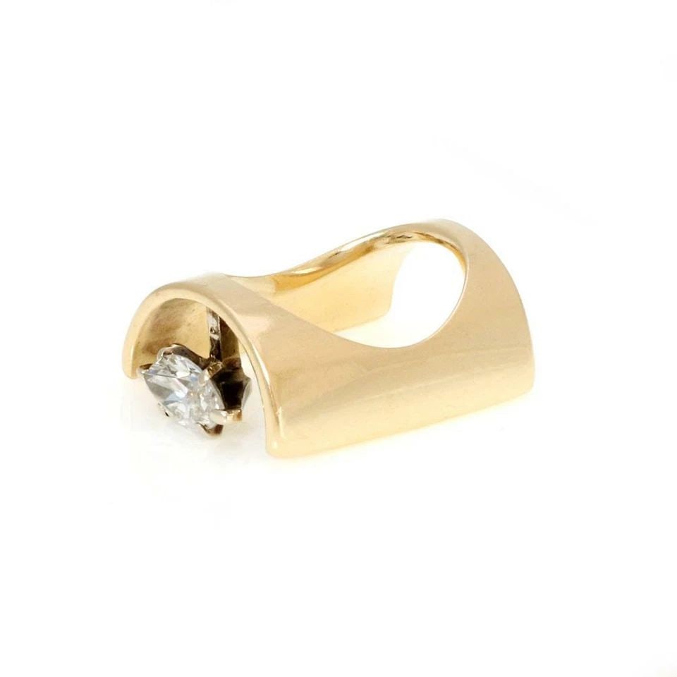 VINTAGE MARQUEE DIAMOND SOLITAIRE 14K YELLOW GOLD UNIQUE RING SIZE 4: VINTAGE MARQUEE DIAMOND SOLITAIRE 14K YELLOW GOLD UNIQUE RING SIZE 4 Vintage Marquee Diamond Solitaire 14k Yellow Gold Unique Ring Size 4 Description This is a unique and interesting ring. Crafted fro