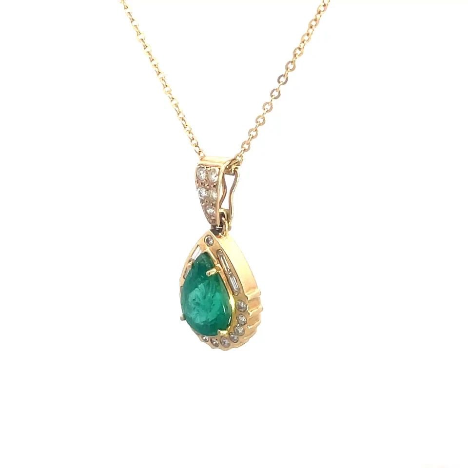 DIAMOND EMERALD GOLD PENDANT 14K YELLOW TEAR DROP SHAPE W/CHAIN: DIAMOND EMERALD GOLD PENDANT 14K YELLOW TEAR DROP SHAPE W/CHAIN Elevate your jewelry collection with this stunning pendant and chain necklace, it is a fine of jewelry featuring a teardrop-shaped penda