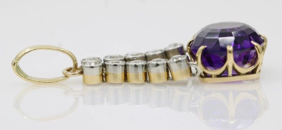 RARE VINTAGE TIFFANY & CO 18K YELLOW GOLD AMETHYST & DIAMOND PENDANT 4.2 GRAMS: RARE VINTAGE TIFFANY & CO 18K YELLOW GOLD AMETHYST & DIAMOND PENDANT 4.2 GRAMS RARE VINTAGE TIFFANY & CO 18K YELLOW GOLD AMETHYST & DIAMOND PENDANT 4.2 GRAMS Description Rare Vintage Tiffany & Co 18k 