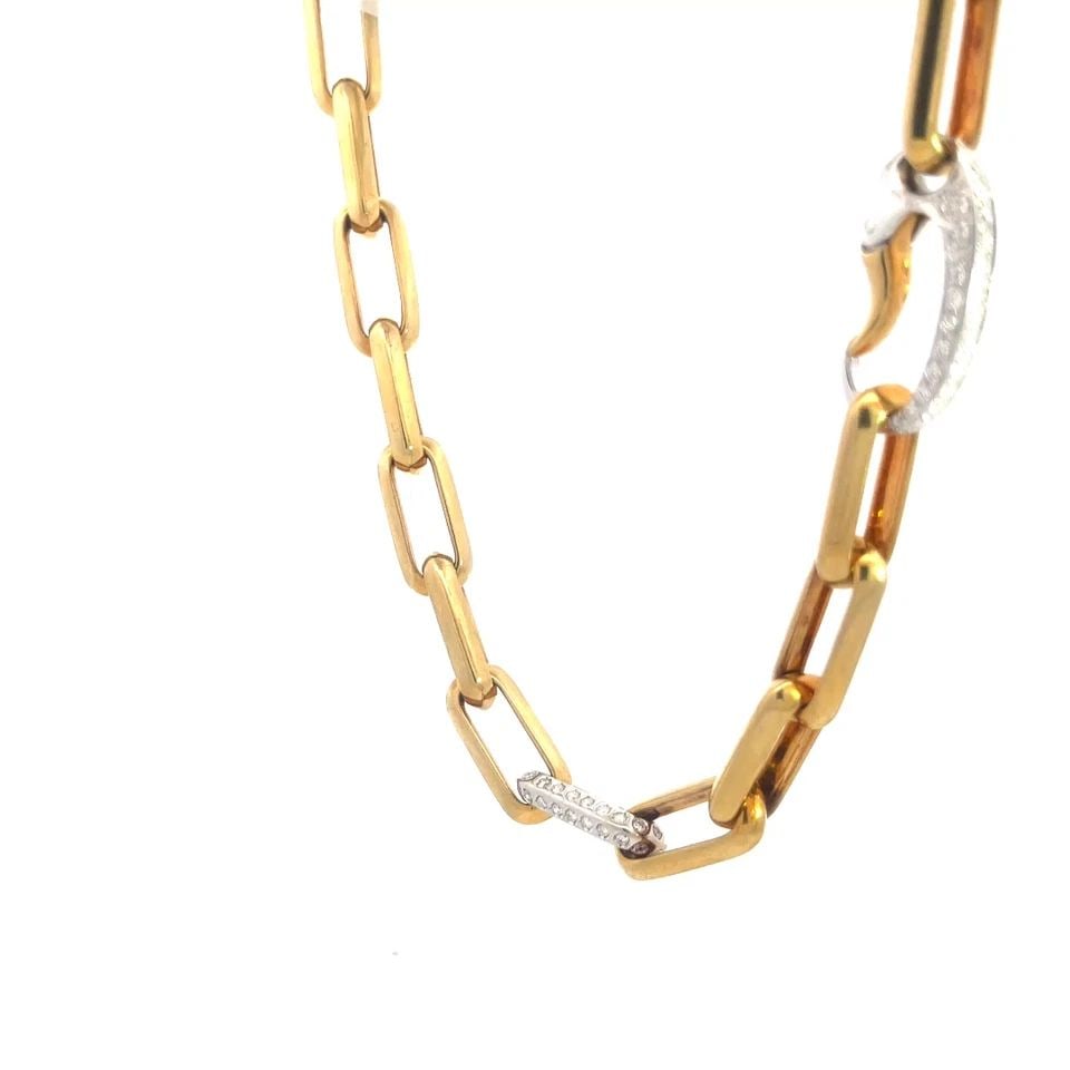 GAVELLO DIAMOND GOLD NECKLACE 18K LARGE OVAL LINK CHAIN: GAVELLO DIAMOND GOLD NECKLACE 18K LARGE OVAL LINK CHAIN This is a beautiful necklace by Gavello Jeweler, it is crafted from 18k yellow gold with white gold accent featuring large oval links in polishe