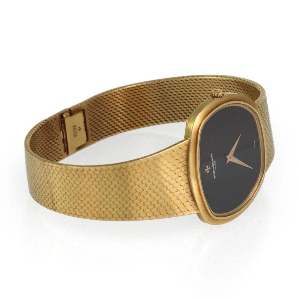VACHERON CONSTANTIN 18K YELLOW GOLD HAND WIND MEN'S WRIST WATCH: VACHERON CONSTANTIN 18K YELLOW GOLD HAND WIND MEN'S WRIST WATCH Vacheron Constantin 18k Yellow Gold Hand Wind Men's Wrist Watch Description This is an authentic men's wrist watch from Vacheron Constan