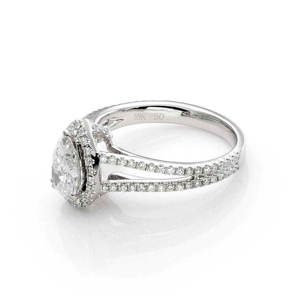 NEW PEAR CUT 1.00CT SOLITAIRE D SI2 DIAMOND W/ACCENT 18K GOLD RING GIA CERT: NEW PEAR CUT 1.00CT SOLITAIRE D SI2 DIAMOND W/ACCENT 18K GOLD RING GIA CERT New Pear Cut 1.00ct Solitaire D SI2 Diamond w/Accent 18k Gold Ring GIA Cert Description This is a new without tag diamond en