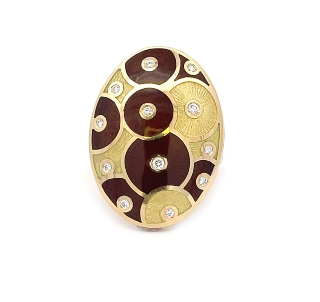 FABERGE DIAMOND ENAMEL 18K YELLOW GOLD OVAL RING LIMITED EDITION 3/500: FABERGE DIAMOND ENAMEL 18K YELLOW GOLD OVAL RING LIMITED EDITION 3/500 This lovely authentic ring is by Faberge, a limited edition 3/500. Crafted from 18k yellow gold featuring a fancy split shank wit