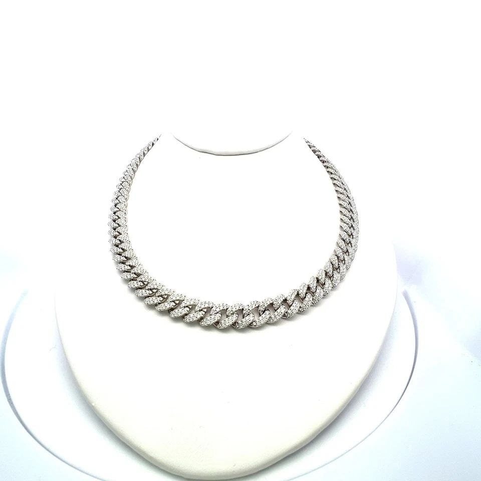 27.00 CARAT ROUND BRILLIANT H SI1 DIAMOND 14K WG CHAIN NECKLACE: 27.00 CARAT ROUND BRILLIANT H SI1 DIAMOND 14K WG CHAIN NECKLACE Title: 27.00 Carat Round Brilliant H SI1 Diamond 14 Karat White Gold Chain Necklace Style: Chain Metal: 14 Karat White Gold Gemstone 1: 