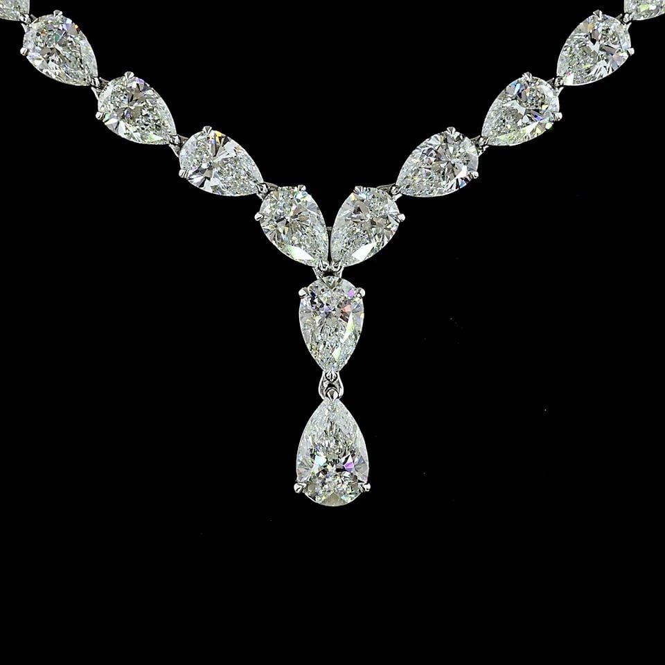 LAB-GROWN 38.38 CARAT PEAR E-F-VVS2 DIAMOND 14K WHITE GOLD LARIAT NECKLACE: LAB-GROWN 38.38 CARAT PEAR E-F-VVS2 DIAMOND 14K WHITE GOLD LARIAT NECKLACE Title: High-quality Brand-New Echo Friendly Elegant Lab-Grown 38.38 Carat Pear E-F-VVS2 Diamond 14K White Gold Lariat Necklac