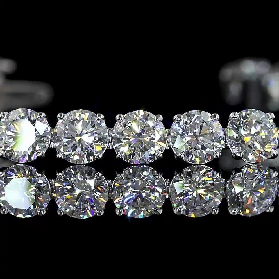 LAB-GROWN 26.04 CARAT ROUND E-F-VS1 DIAMOND 14K WHITE GOLD TENNIS BRACELET: LAB-GROWN 26.04 CARAT ROUND E-F-VS1 DIAMOND 14K WHITE GOLD TENNIS BRACELET Title: High-quality Brand-New Echo Friendly Elegant Lab-Grown 26.04 Carat Round E-F-VS1 Diamond 14K White Gold Tennis Bracele