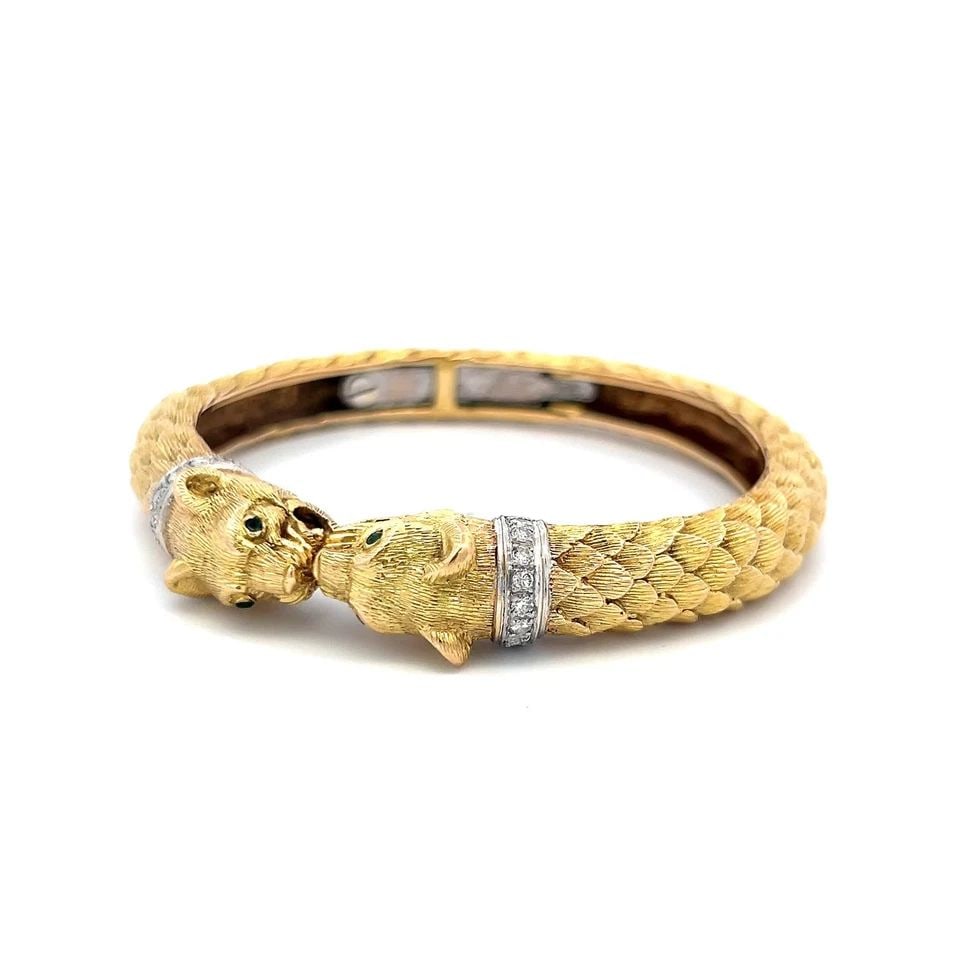 0.72 CARAT ROUND BRILLIANT DIAMOND 0.04 CARAT EMERALD 18K TWO TONE GOLD BRACELET: 0.72 CARAT ROUND BRILLIANT DIAMOND 0.04 CARAT EMERALD 18K TWO TONE GOLD BRACELET Title: 0.72 Carat Round Brilliant H SI Diamond 0.04 Carat Round Brilliant Emerald 18 Karat Two Tone Gold Bangle Bracele
