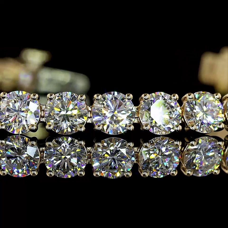 LAB-GROWN 9.28 CARAT ROUND E-F-VS1 DIAMOND 14K YELLOW GOLD TENNIS BRACELET: LAB-GROWN 9.28 CARAT ROUND E-F-VS1 DIAMOND 14K YELLOW GOLD TENNIS BRACELET Title: High-quality Brand-New Echo Friendly Elegant Lab-Grown 9.28 Carat Round E-F-VS1 Diamond 14K Yellow Gold Tennis Bracele