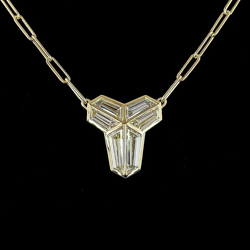 LAB-GROWN 3.13 CARAT E-F-VS1 DIAMOND 14K YELLOW GOLD PENDANT: LAB-GROWN 3.13 CARAT E-F-VS1 DIAMOND 14K YELLOW GOLD PENDANT Title: High-quality Brand-New Echo Friendly Elegant Lab-Grown 3.13 Carat E-F-VS1 Diamond 14K Yellow Gold Pendant Pendant Video Link: Watch 
