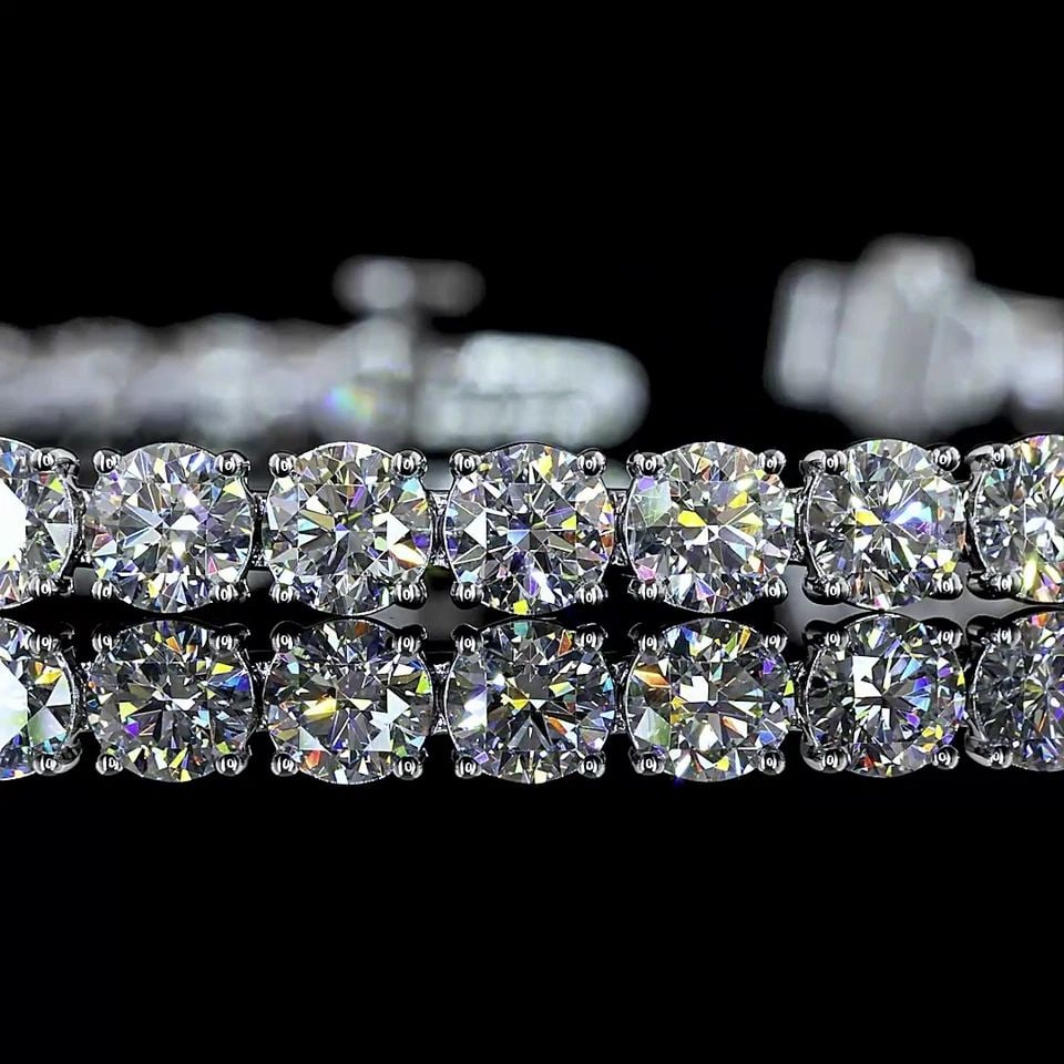 LAB-GROWN 8.32 CARAT ROUND E-F-VS1 DIAMOND 14K WHITE GOLD TENNIS BRACELET: LAB-GROWN 8.32 CARAT ROUND E-F-VS1 DIAMOND 14K WHITE GOLD TENNIS BRACELET Title: High-quality Brand-New Echo Friendly Elegant Lab-Grown 8.32 Carat Round E-F-VS1 Diamond 14K White Gold Tennis Bracelet 