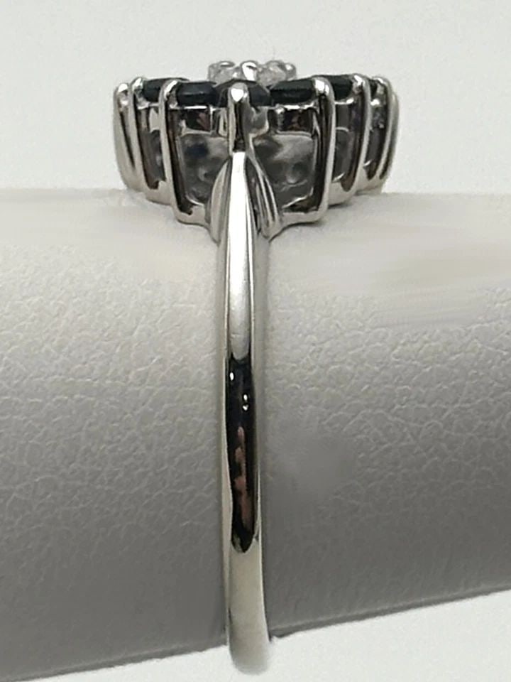 14K WHITE GOLD EYE SHAPE RING WITH 1.6CTS SAPPHIRES, 0.41CTS DIAMONDS SIZE: 7: 14K WHITE GOLD EYE SHAPED RING WITH SAPPHIRES AND 0.41CTS OF DIAMONDS SIZE: 7 14k White Gold Eye Shaped Ring with Sapphires and 0.41cts of Diamonds Condition: Used, has been cleaned Material: 14k Whit