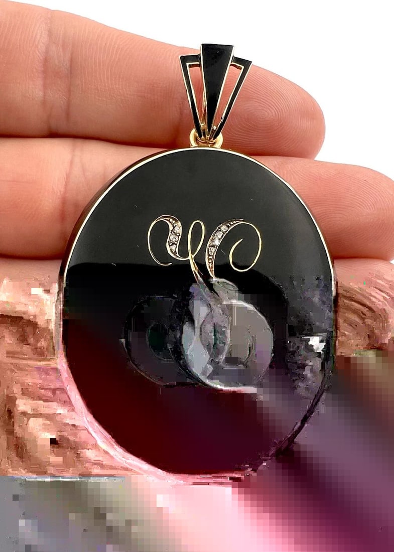 VICTORIAN SCOTTISH 14K GOLD ROSE CUT DIAMOND & ENAMEL PHOTO LOCKET PENDANT 34.4G: VICTORIAN SCOTTISH 14K GOLD ROSE CUT DIAMOND & ENAMEL PHOTO LOCKET PENDANT 34.4G Antique Victorian Scottish14K Gold Rose Cut Diamond & Enamel Photo Locket Pendant 34.4g Size: 2 3/8" Tall With Bail by 