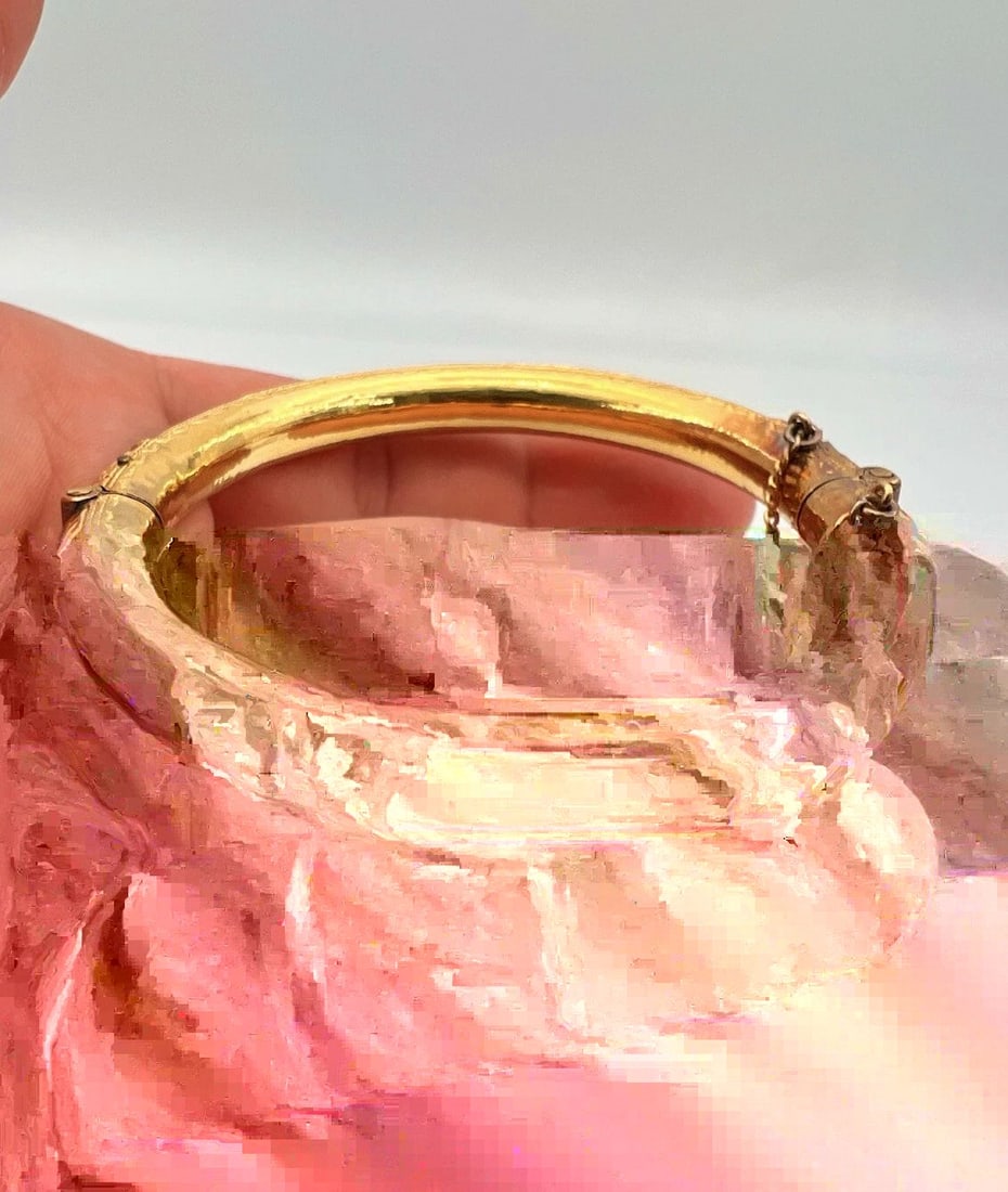 ANTIQUE CHINESE 24K YELLOW GOLD BLACK GEM 8MM 6.5" HINGED BRACELET BANGLE 26.9G (1 of 2)