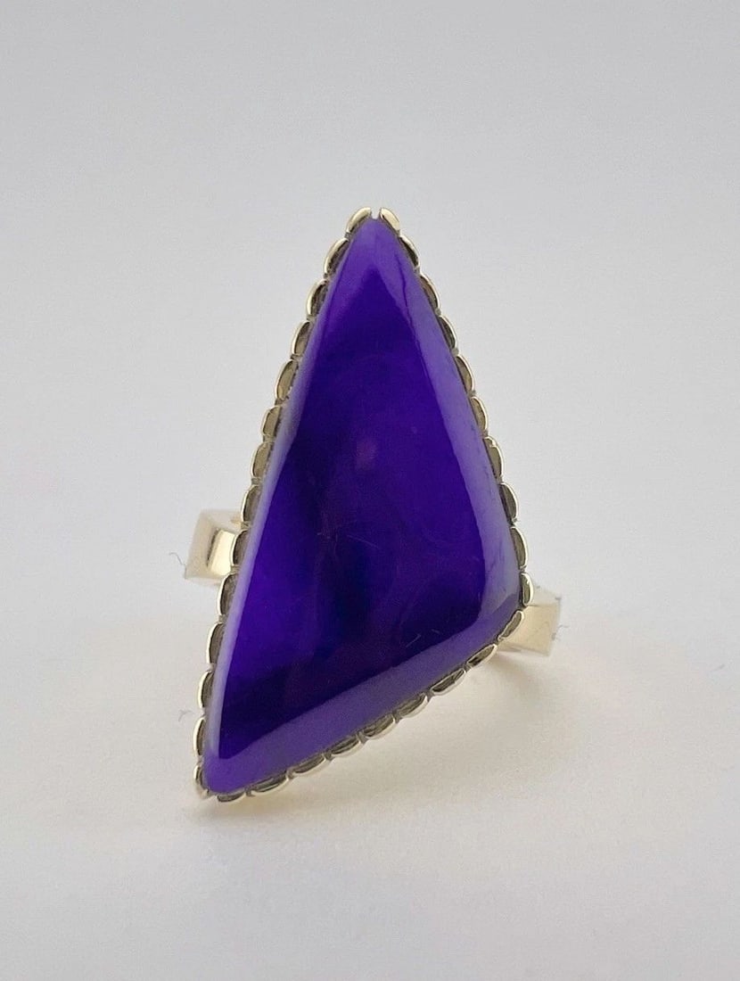 MUSEUM VTG CONTEMPORARY NAVAJO 14K YELLOW GOLD PURPLE SUGILITE WOMEN'S RING (1 of 2)