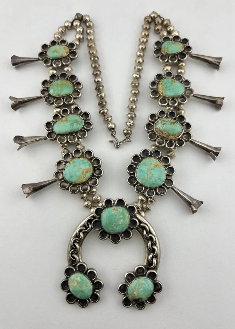 VTG NAVAJO STERLING SILVER CARICO LAKE TURQUOISE SQUASH BLOSSOM NECKLACE 198.8G (1 of 2)