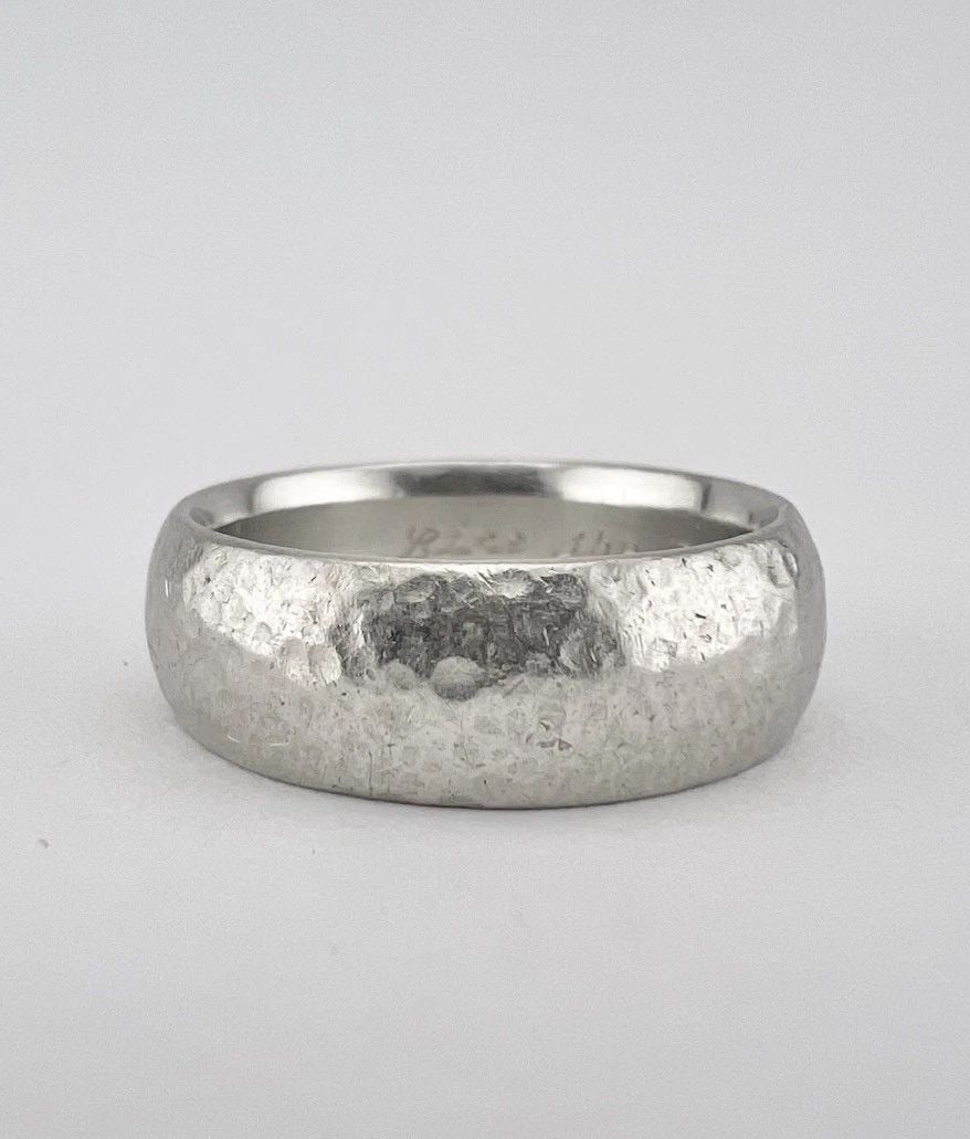 FINE PLATINUM 7.5MM HAMMERED WEDDING BAND COMFORT FIT MEN'S RING SZ 9.5 - 16.8G (1 of 2)