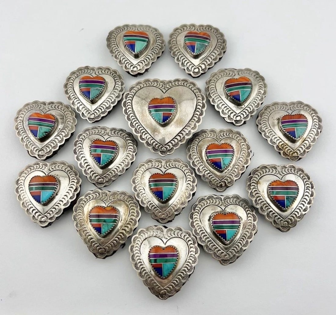 VTG NAVAJO STERLING SILVER FLUSH MULTI GEMS 15 STAMPED HEART CONCHO BELT 220G: VTG NAVAJO STERLING SILVER FLUSH MULTI GEMS 15 STAMPED HEART CONCHO BELT 220G VVtg Navajo Sterling Silver Flush Multi Gems 15 Stamped Heart Concho Belt 220g Heart Buckle Size: 2" Wide by J2" Tall Hear