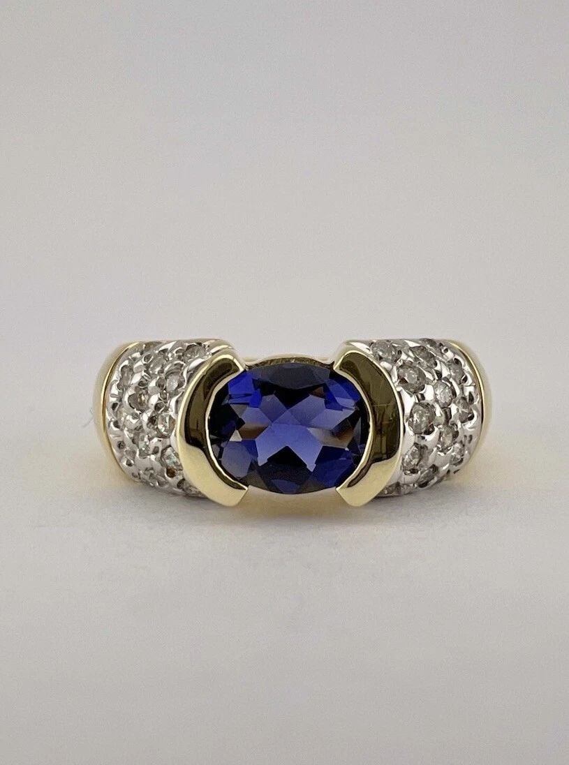 DESIGNER 14K YELLOW GOLD OVAL TANZANITE & PAVE SET DIAMOND BAND RING (1 of 2)