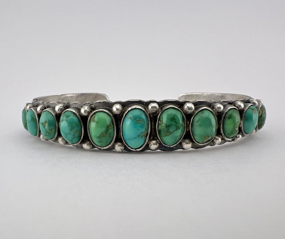 OLD 1930S NAVAJO COIN SILVER INGOT CERRILLOS TURQUOISE STAMPED CUFF BRACELET 34G (1 of 2)