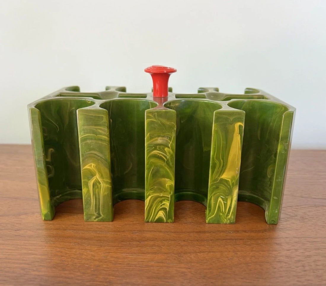 VINTAGE 831G GREEN & YELLOW SWIRL BAKELITE CATALIN POKER CRISP COLORS CARD CADDY (1 of 2)