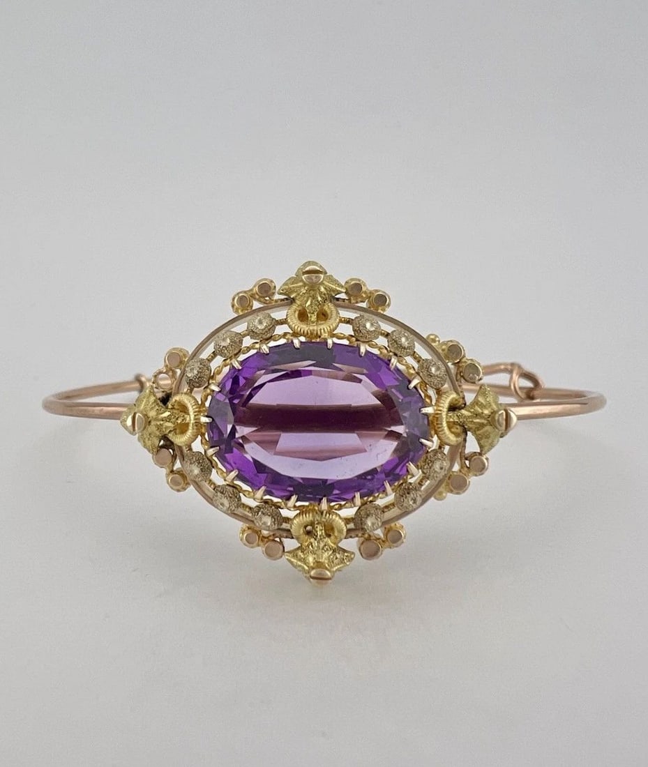 ANTIQUE VICTORIAN ETRUSCAN 14K GOLD OLD OVAL CUT AMETHYST BANGLE BRACELET 11.6G: ANTIQUE VICTORIAN ETRUSCAN 14K GOLD OLD OVAL CUT AMETHYST BANGLE BRACELET 11.6G Antique Victorian Etruscan 14k Gold Old Oval Cut Amethyst Bangle Bracelet 11.6g Wearable Length is Around 6.25" - 6 3/4"