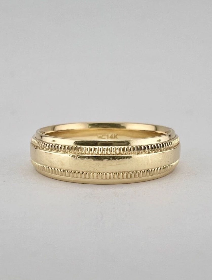 14K YELLOW GOLD MILGRAIN ENGAGEMENT WEDDING COMFORT FIT BAND MEN'S RING SZ 11: 14K YELLOW GOLD MILGRAIN ENGAGEMENT WEDDING COMFORT FIT BAND MEN'S RING SZ 11 Designer 14k Yellow Gold Milgrain Engagement Wedding Comfort Fit Band Men's Ring Sz 11 Ring Size: 11 - By Just Under 6mm W