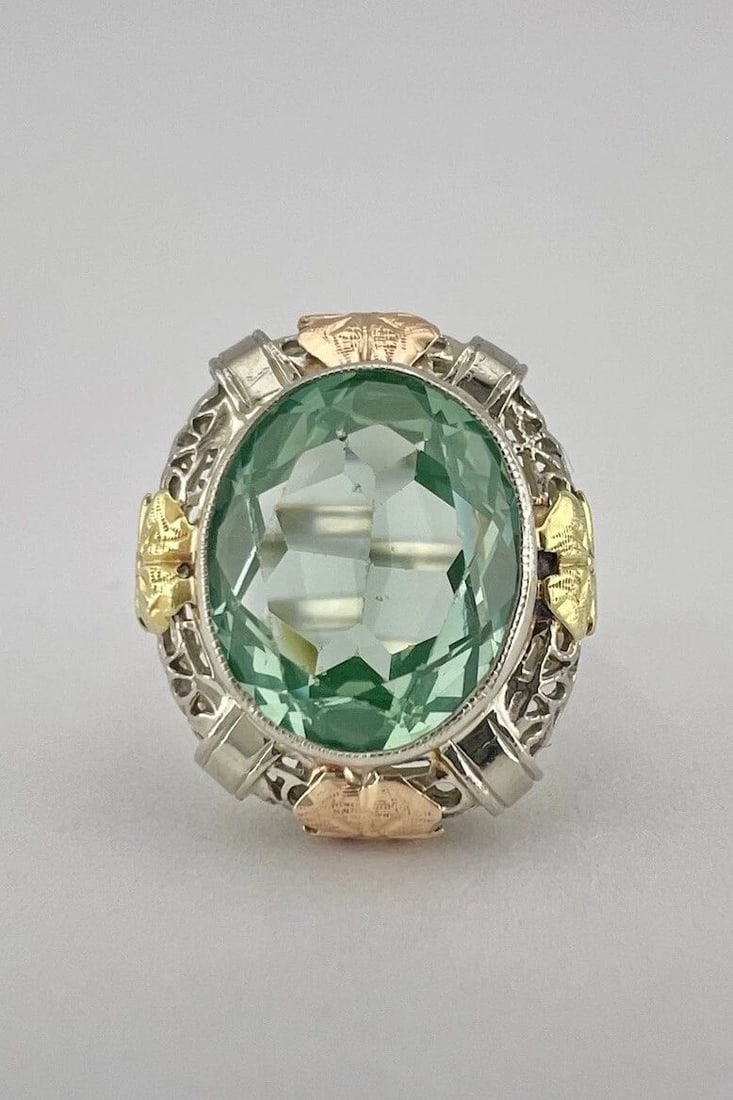 ANTIQUE ART DECO 14K TRI COLOR GOLD URANIUM GREEN SPINEL FLORAL FILIGREE RING (1 of 2)
