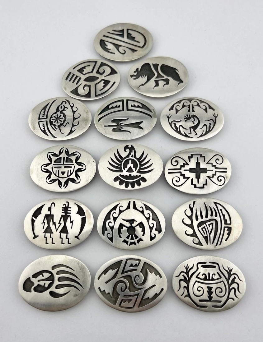 VTG HOPI STERLING SILVER 15 TRIBAL SYMBOLS OVERLAY DETAILED CONCHO BELT 177.6G: VTG HOPI STERLING SILVER 15 TRIBAL SYMBOLS OVERLAY DETAILED CONCHO BELT 177.6G Vtg Hopi Sterling Silver 15 Tribal Symbols Overlay Detailed Concho Belt 177.6g Buckle / Concho Size: 1 5/8" Wide by 1 1/4