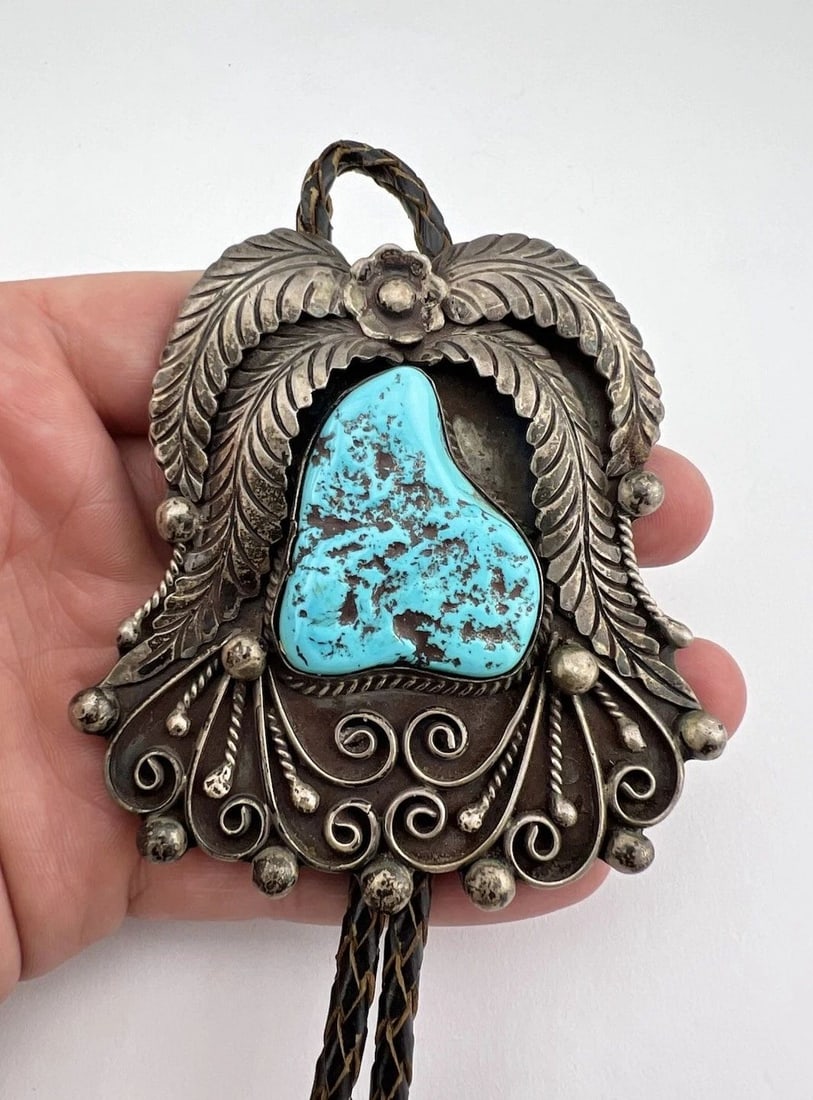 111.8G VTG NAVAJO VB STERLING SILVER SLEEPING BEAUTY TURQUOISE STAMPED BOLO TIE: 111.8G VTG NAVAJO VB STERLING SILVER SLEEPING BEAUTY TURQUOISE STAMPED BOLO TIE MASSIVE 111.8g Vtg Navajo VB Sterling Silver Sleeping Beauty Turquoise Stamped Bolo Tie Size: Over 3 1/4" Tall by 3 1/8"