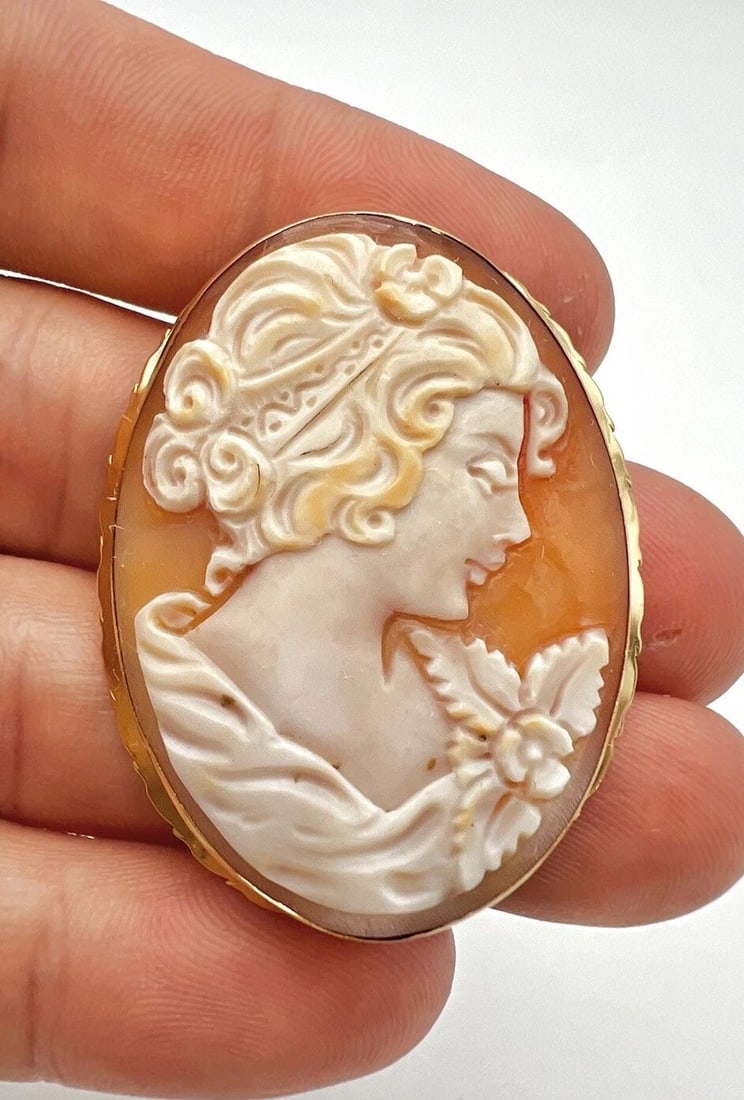 DESIGNER ITALIAN ITALY 18K YELLOW GOLD CARVED SHELL CAMEO PIN PENDANT 2" -8.8G (1 of 2)