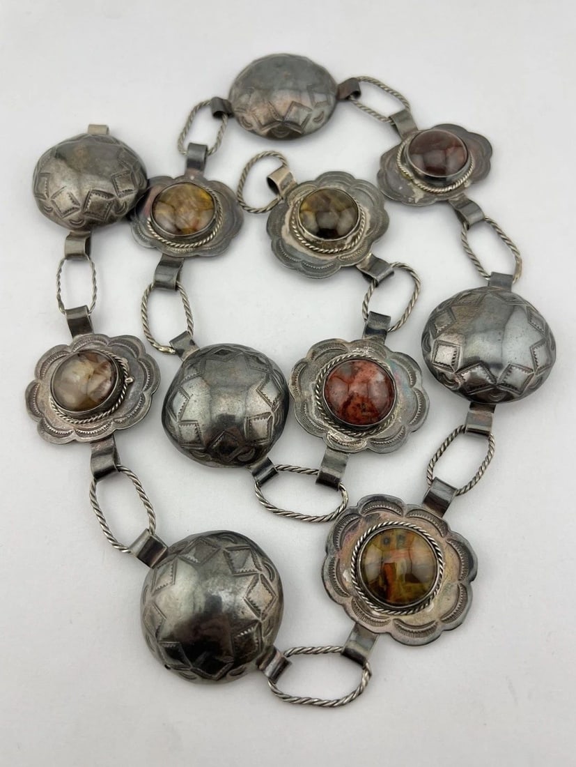 VTG 1940'S FRED HARVEY ERA NAVAJO COIN SILVER PETRIFIED WOOD STAMPED CONCHO BELT (1 of 2)