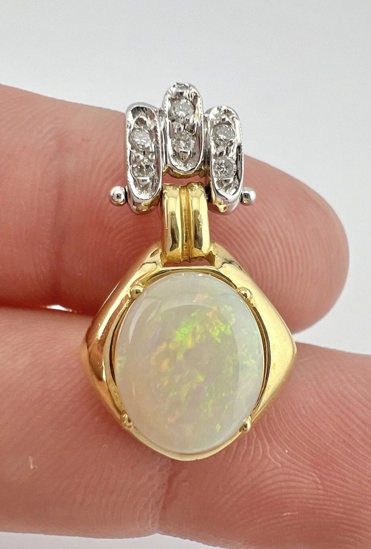 FINE DESIGNER 18K YELLOW & WHITE GOLD AUSTRALIAN FIRE OPAL & DIAMOND PENDANT (1 of 2)