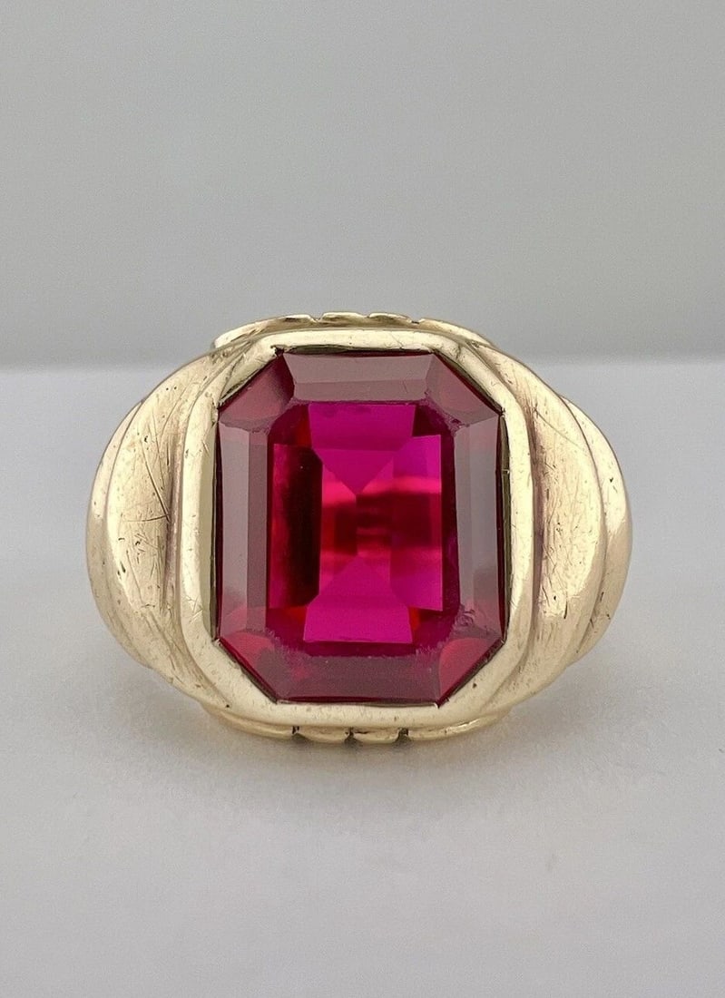 ANTIQUE ART DECO 10K YELLOW GOLD OLD CUT SYNTHETIC LAB RUBY SIGNET PINKY RING (1 of 2)