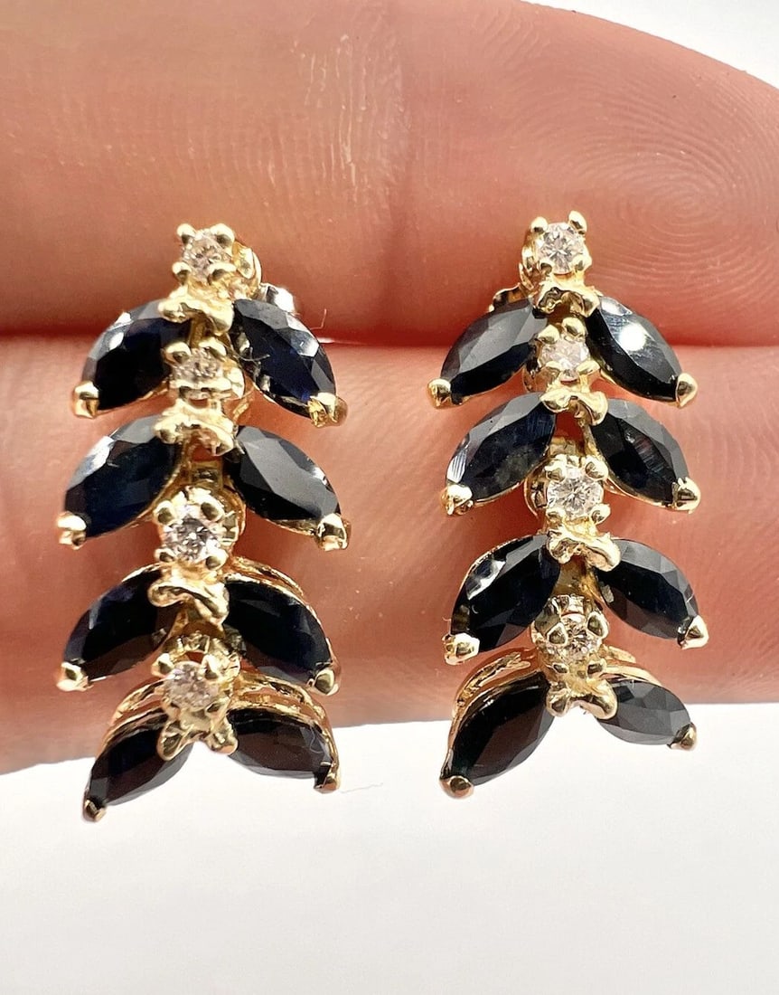 DESIGNER 14K YELLOW GOLD NATURAL 5.60CT BLUE SAPPHIRE & .25CT DIAMOND EARRINGS: DESIGNER 14K YELLOW GOLD NATURAL 5.60CT BLUE SAPPHIRE & .25CT DIAMOND EARRINGS Designer 14k Yellow Gold Natural 5.60ct Blue Sapphire & .25ct Diamond Earrings Size: Just Under 1" Tall By Just Under 1/2
