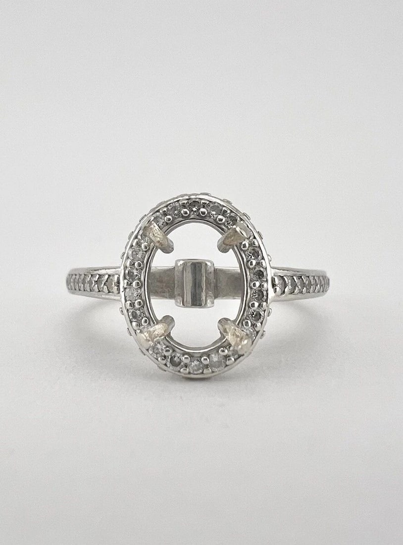 14K WHITE GOLD SEMI MOUNT HOLDS 1.00CT OVAL DIAMOND ENGAGEMENT RING MOUNTING (1 of 2)