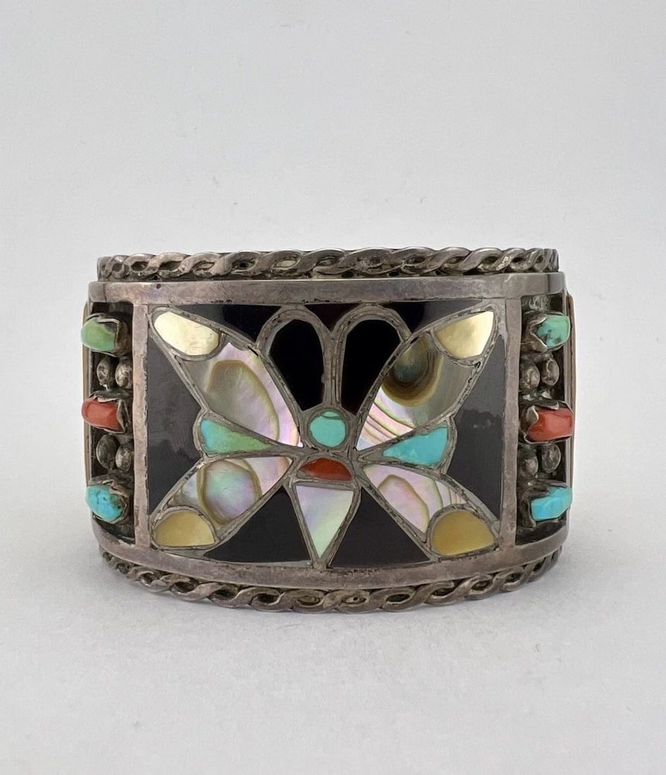 HUGE VTG F.C. GASPER ZUNI MULTI GEMSTONE INLAY BUTTERFLY CUFF BRACELET 101.6G: HUGE VTG F.C. GASPER ZUNI MULTI GEMSTONE INLAY BUTTERFLY CUFF BRACELET 101.6G HUGE Vtg F.C. Gasper Zuni Multi Gemstone Inlay Butterfly Cuff Bracelet 101.6g Cuff is 5 1/2" tip to Tip and has an 1 1/4" 