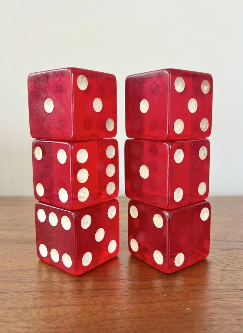 6 VINTAGE LARGE 1.5" DICE CHERRY RED AMBER BAKELITE FATURAN - 395 GRAMS (1 of 2)