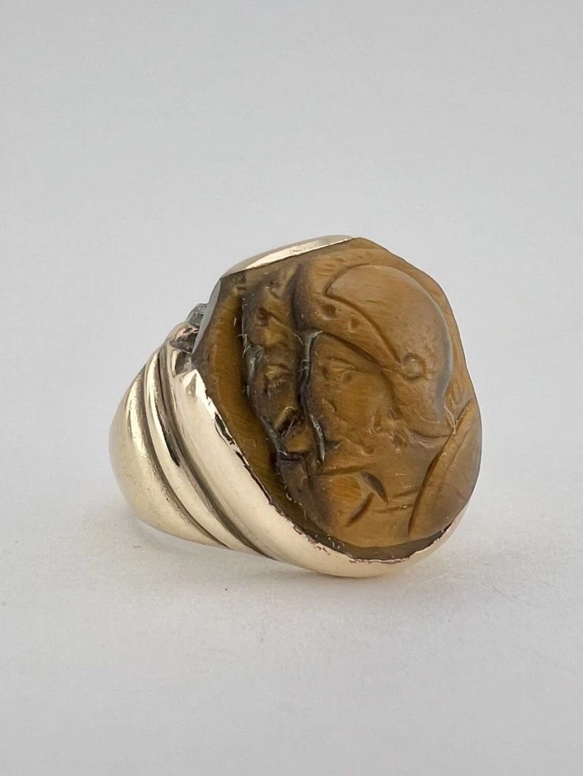 ANTIQUE VICTORIAN 10K YELLOW GOLD CARVED TIGERS EYE INTAGLIO MEN'S RING 6.6G (1 of 2)