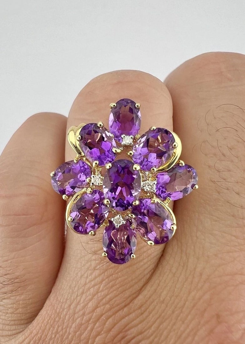 DESIGNER 14K YELLOW GOLD 7.65CT NATURAL OVAL AMETHYST & DIAMOND CLUSTER RING (1 of 2)