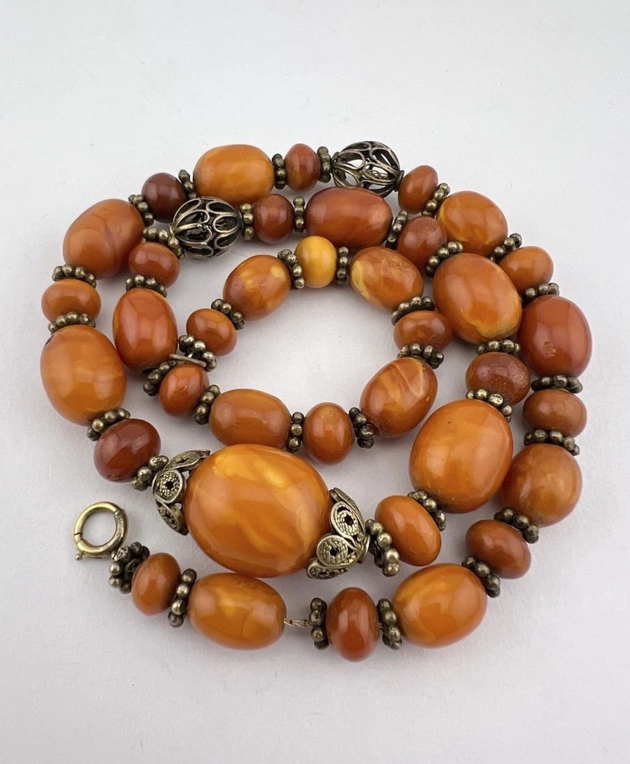 37.5G - ANTIQUE BUTTERSCOTCH EGG YOLK BALTIC AMBER SWIRL ROUND BEAD NECKLACE 19": 37.5G - ANTIQUE BUTTERSCOTCH EGG YOLK BALTIC AMBER SWIRL ROUND BEAD NECKLACE 19" 37.5g - Antique Butterscotch Egg Yolk Baltic Amber Swirl Round Bead Necklace 19" Necklace Size: 19" Long Tip To Tip Wei