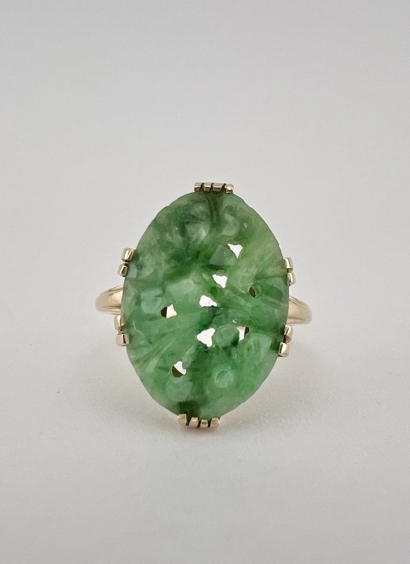 ANTIQUE VICTORIAN 14K YELLOW GOLD CARVED GREEN NEPHRITE JADE FLORAL RING: ANTIQUE VICTORIAN 14K YELLOW GOLD CARVED GREEN NEPHRITE JADE FLORAL RING Antique Victorian 14k Yellow Gold Carved Green Nephrite Jade Floral Ring Ring Size: 7 - Can Be Sized Without Damaging Weight is