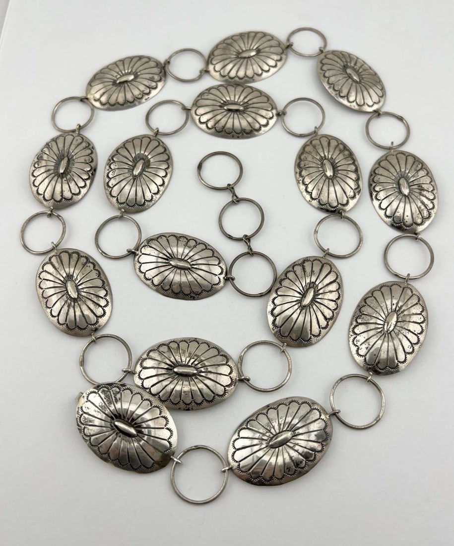 VINTAGE NAVAJO STERLING SILVER DEEP STAMPED OVAL CONCHO LINK BELT 38" - 81.5G (1 of 2)